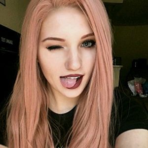 Meet your Posher, Tina